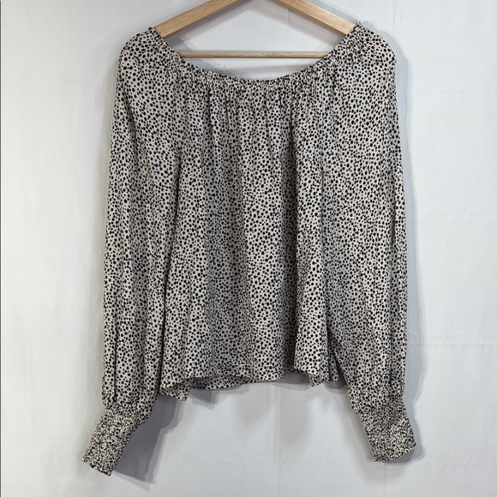🪼Sanctuary Long Sleeve dot print off the shoulder Blouse: